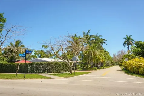 5601 SW 63rd Court South Miami FL 33143