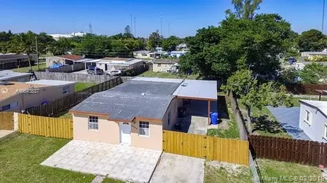 3730 SW 44th Avenue West Park FL 33023