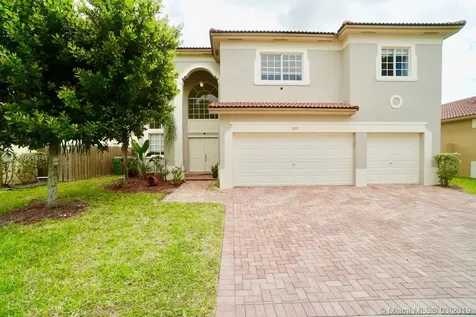 2113 NE 40th Road Homestead FL 33033