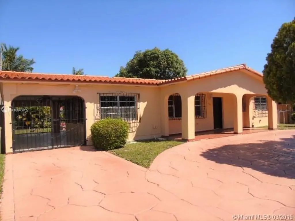 755 W 43rd Place Hialeah FL 33012