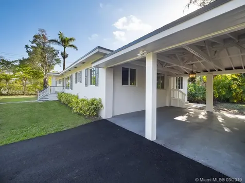 10400 SW 67 Avenue Pinecrest FL 33156