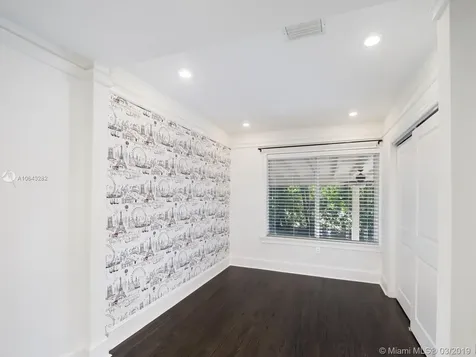 10400 SW 67 Avenue Pinecrest FL 33156