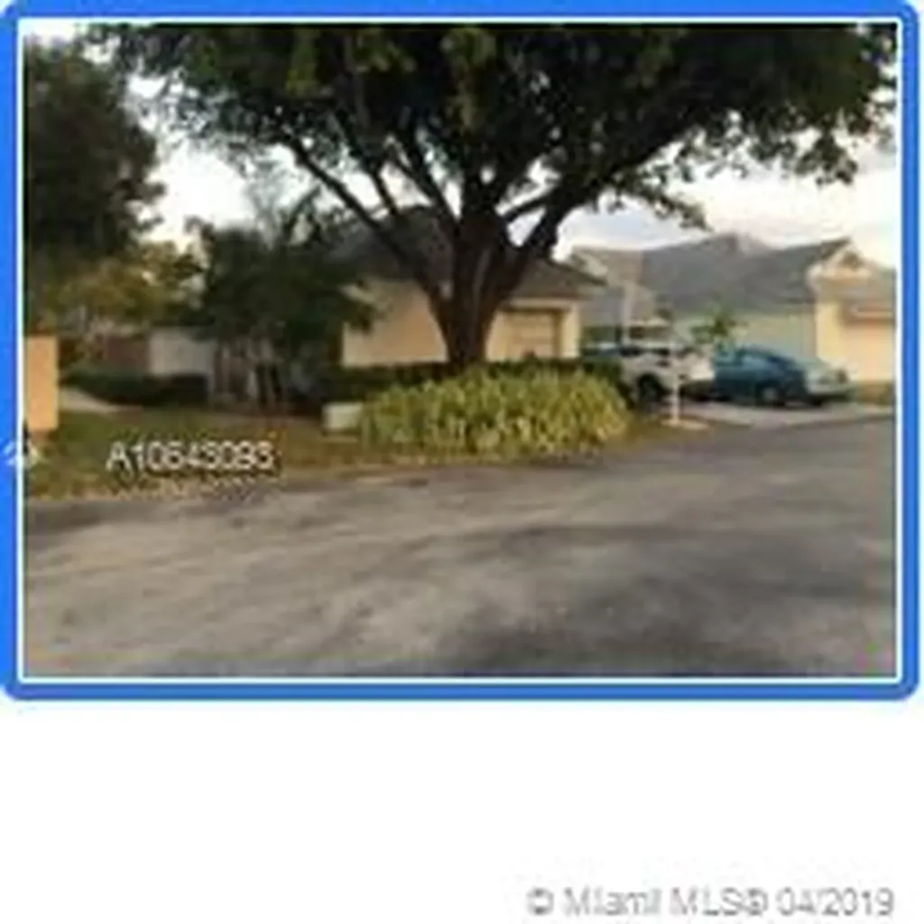 4825 NW 101st Place Doral FL 33178