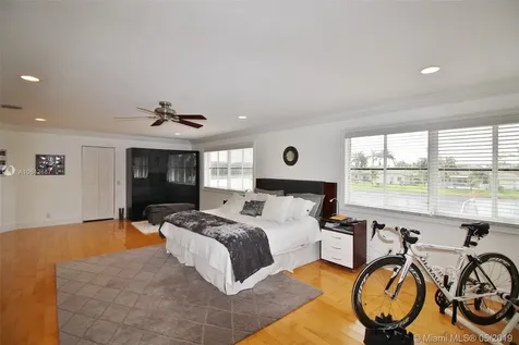 1538 Cardinal Way Weston FL 33327