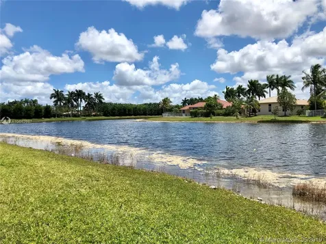 1538 Cardinal Way Weston FL 33327