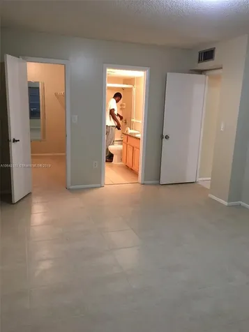 4170 Inverrary Drive Lauderhill FL 33319