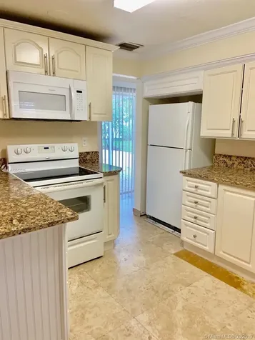 1761 SW 6th Avenue Pompano Beach FL 33060
