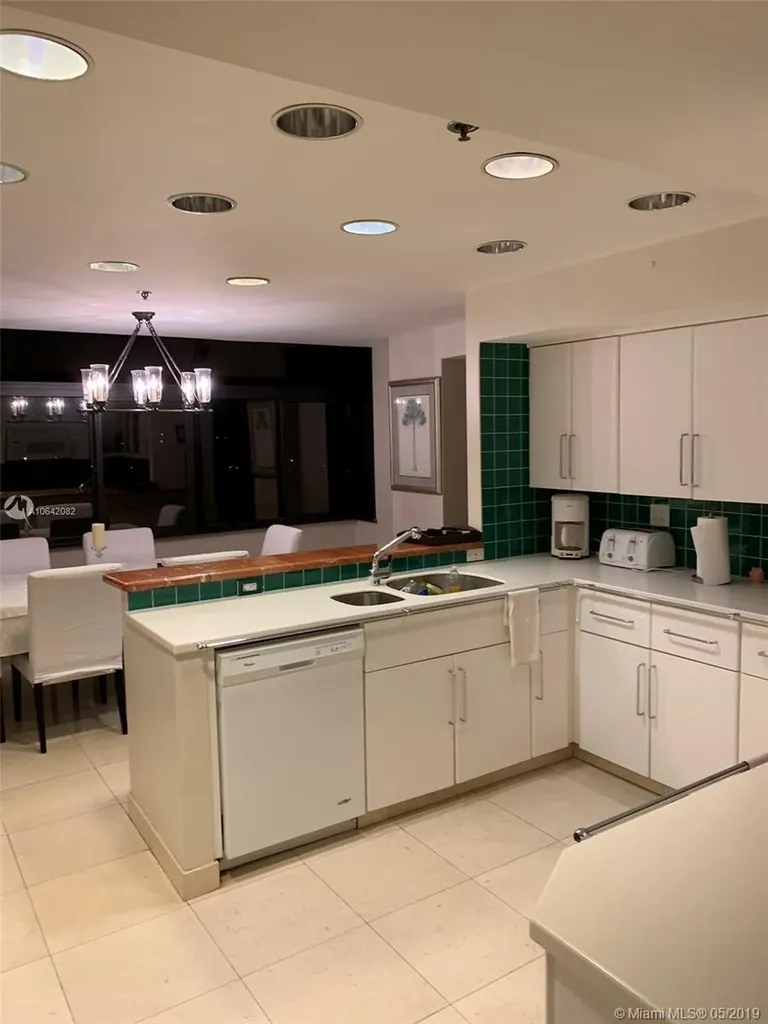 251 Crandon Key Biscayne FL 33149