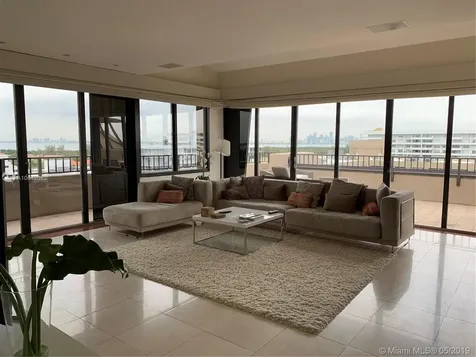 251 Crandon Key Biscayne FL 33149
