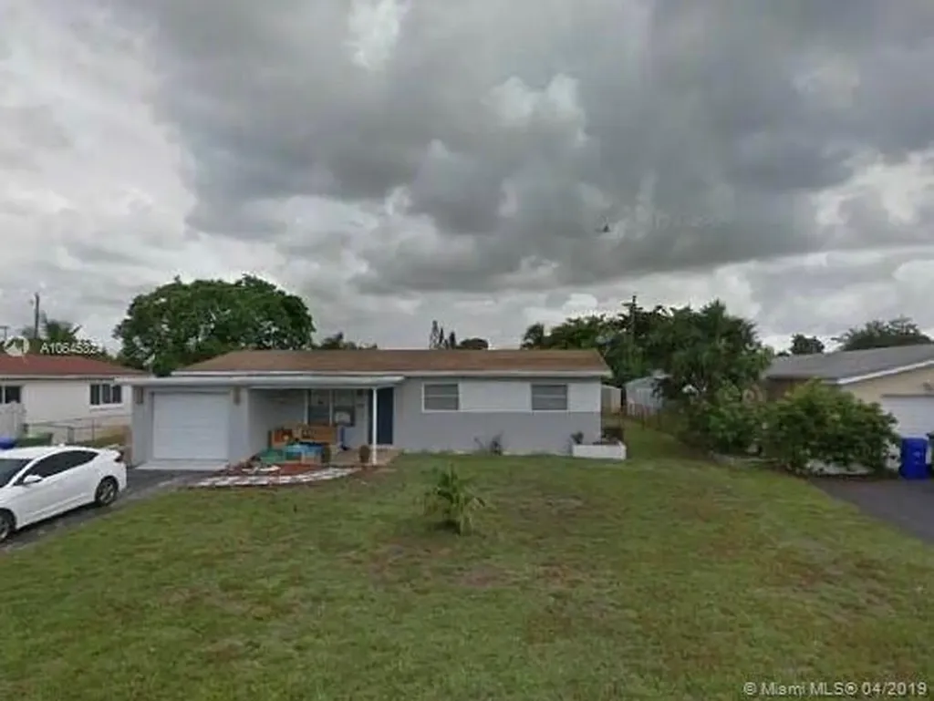 7161 SW 12th Street Pembroke Pines FL 33023