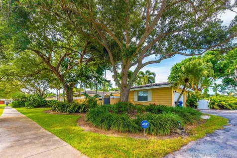 16040 SW 86th Avenue Palmetto Bay FL 33157