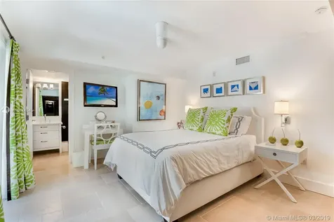 243 Meridian Avenue Miami Beach FL 33139