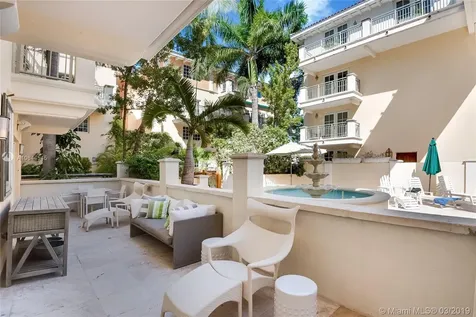 243 Meridian Avenue Miami Beach FL 33139