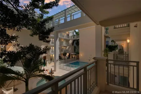 243 Meridian Avenue Miami Beach FL 33139