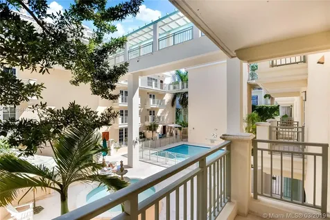 243 Meridian Avenue Miami Beach FL 33139