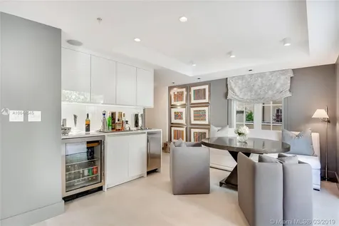 243 Meridian Avenue Miami Beach FL 33139