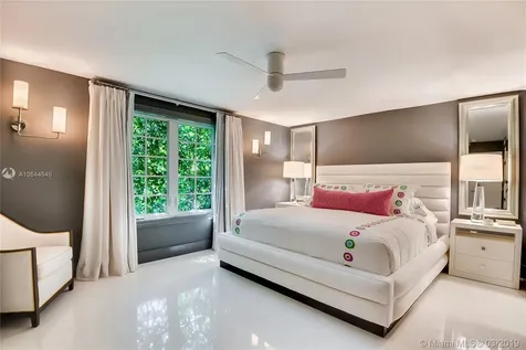 243 Meridian Avenue Miami Beach FL 33139