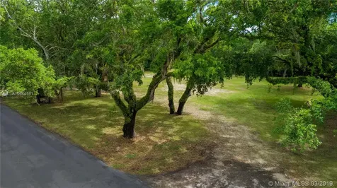 10945 Lakeside Drive Coral Gables FL 33156