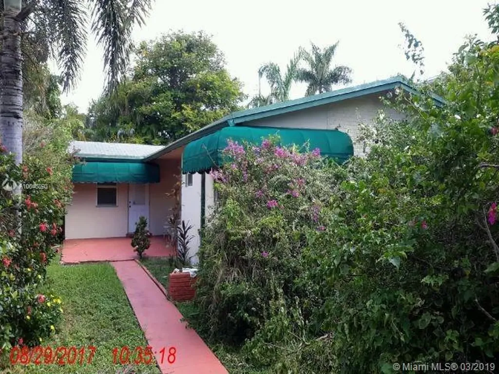 1411 Grant Street Hollywood FL 33020