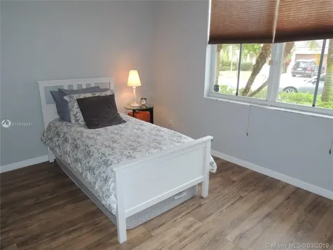 641 Nandina Drive Weston FL 33327
