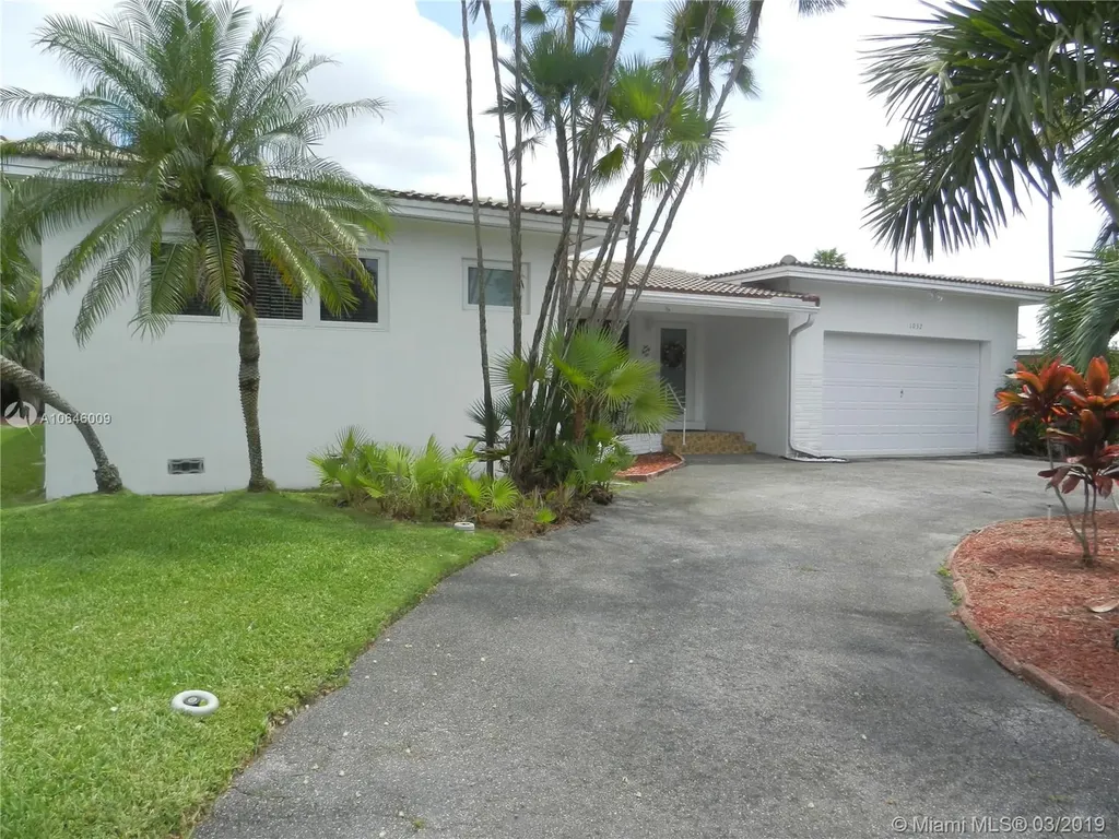 1032 Bass Point Road Miami Springs FL 33166