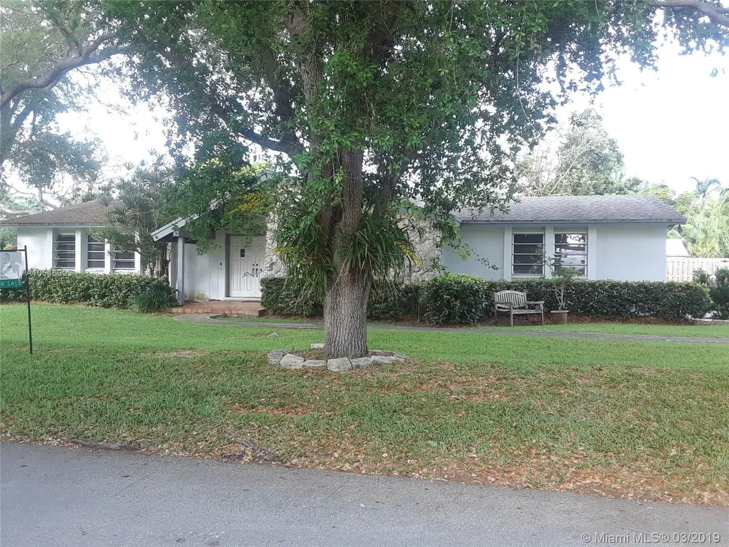 16650 SW 77th Court Palmetto Bay FL 33157