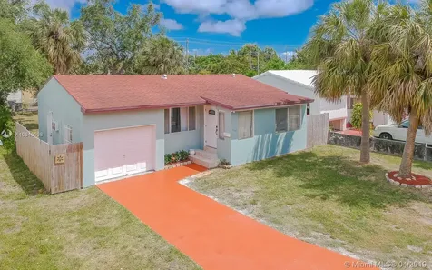 2235 Liberty Street Hollywood FL 33020