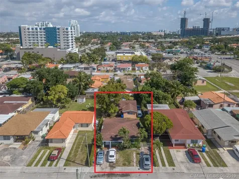 1735 NW 5th Street Miami FL 33125