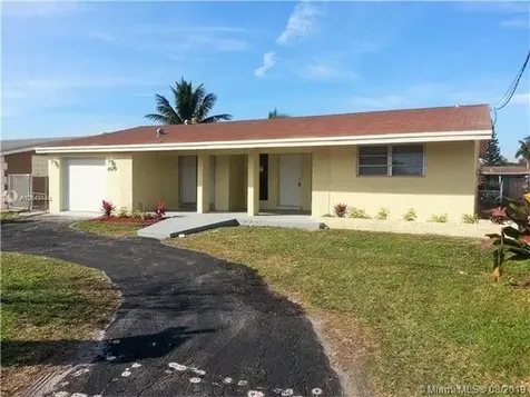6629 Emerald Lake Drive Miramar FL 33023
