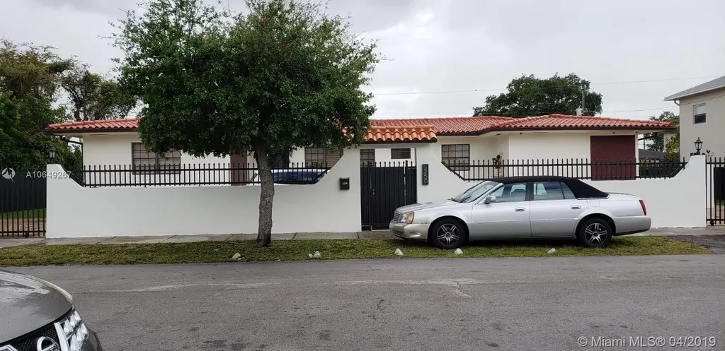 5250 NW 30th Avenue Miami FL 33142
