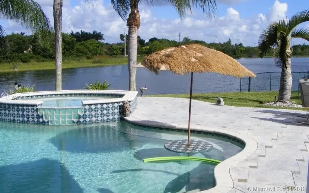 895 SW 172nd Terrace Pembroke Pines FL 33029