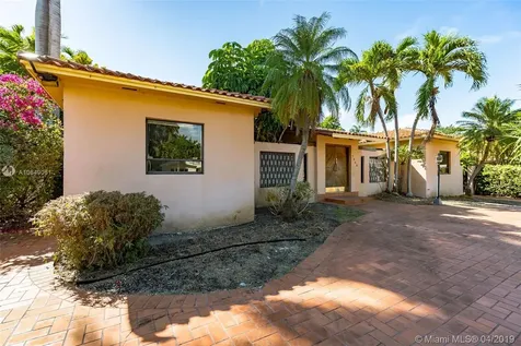 7500 Center Bay Drive North Bay Village FL 33141
