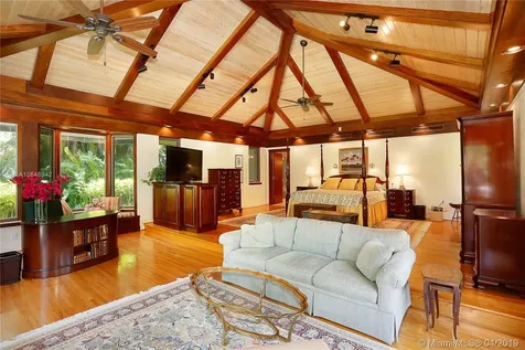 6075 SW 92nd Street Pinecrest FL 33156