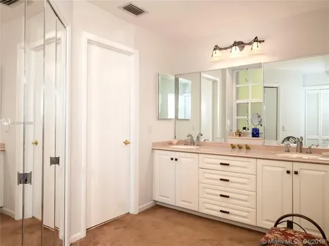 7550 SW 54th Avenue Miami FL 33143
