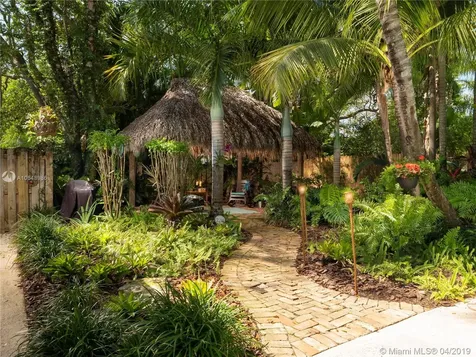 7550 SW 54th Avenue Miami FL 33143