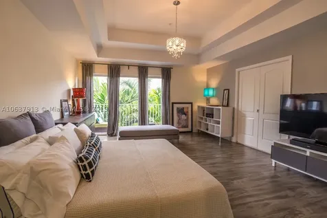 2725 NE 8th Avenue Wilton Manors FL 33334