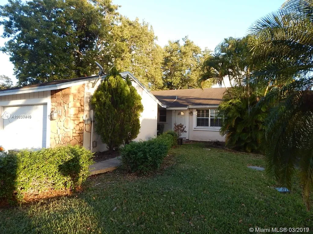 1362 Pelican Court Homestead FL 33035