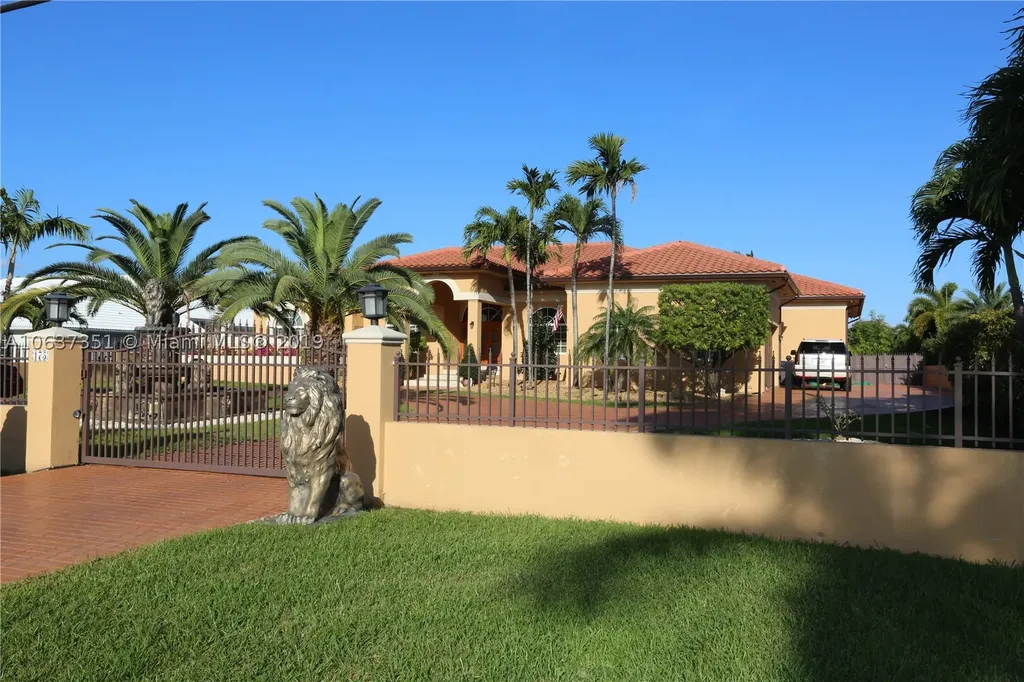 175 SW 132nd Avenue Miami FL 33184