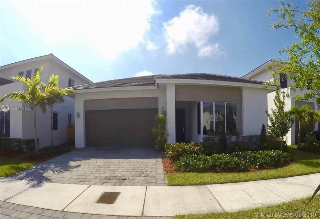 14914 SW 176th Street Miami FL 33187