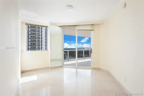 4779 Collins Avenue Miami Beach FL 33140