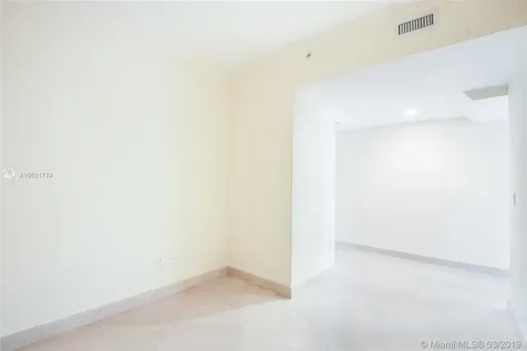 4779 Collins Avenue Miami Beach FL 33140