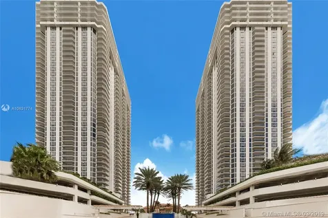 4779 Collins Avenue Miami Beach FL 33140