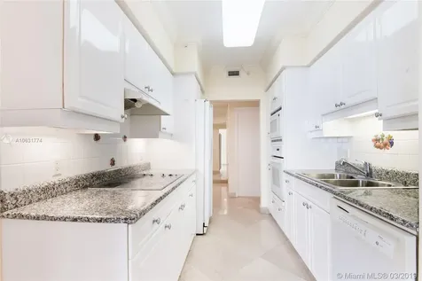 4779 Collins Avenue Miami Beach FL 33140