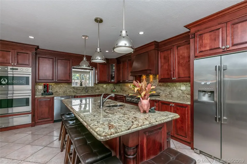 8831 SW 51st Street Miami FL 33165