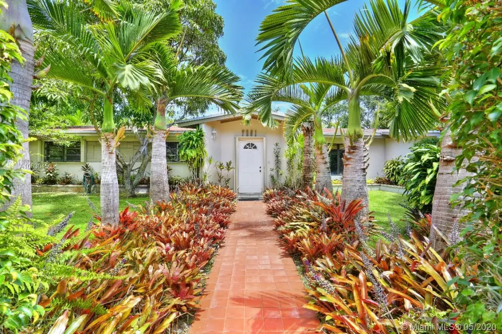 7281 SW 136th Street Pinecrest FL 33156