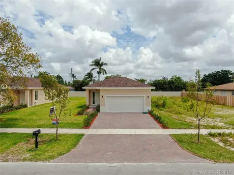 925 NE 3rd Avenue Homestead FL 33030