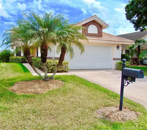451 SW Jefferson Circle Port St. Lucie FL 34986
