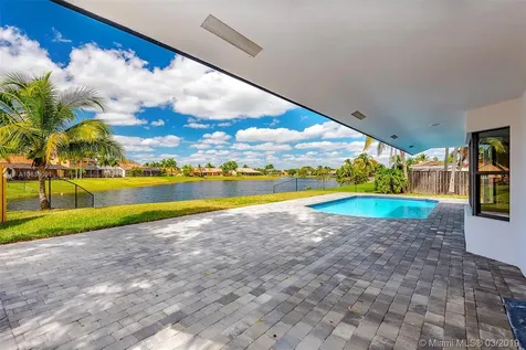 5721 Hawkes Bluff Avenue Davie FL 33331