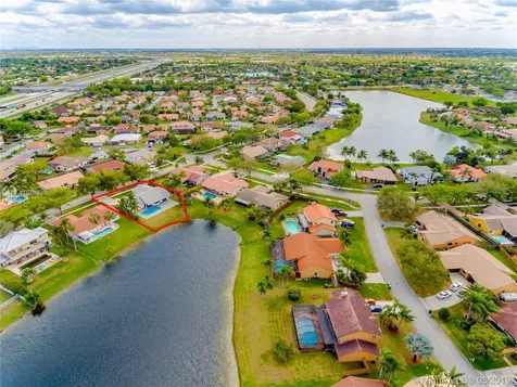 5721 Hawkes Bluff Avenue Davie FL 33331