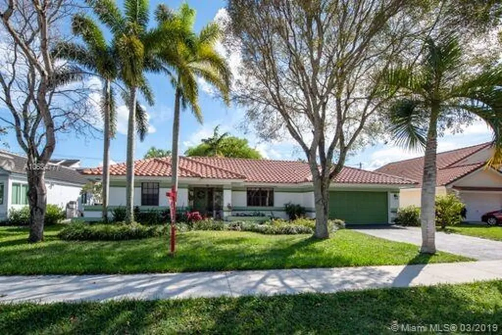 9110 Southern Orchard Road S Davie FL 33328